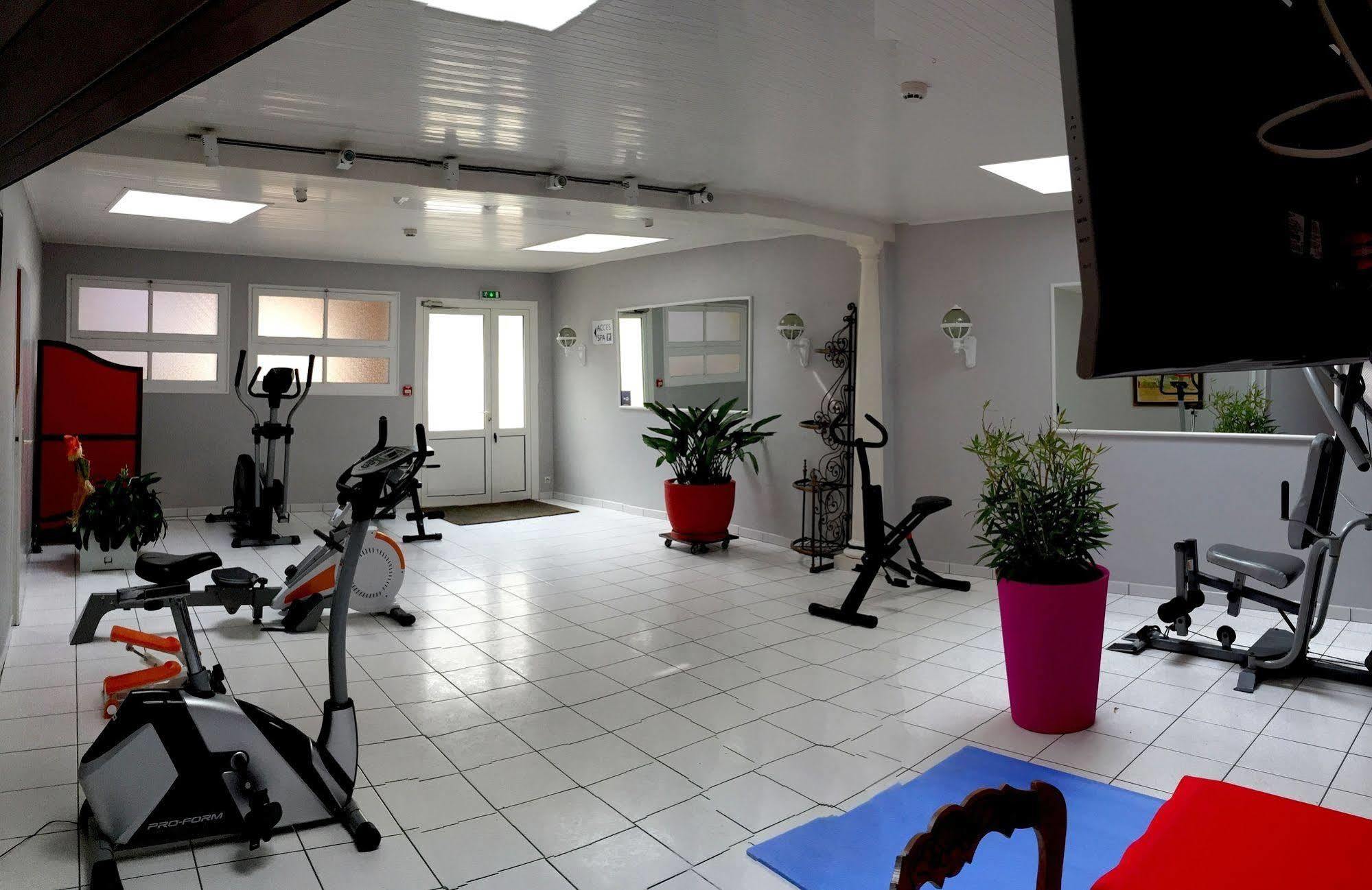 Les Sables-dʼOlonne Hotel Calme Des Pins & Spa מראה חיצוני תמונה